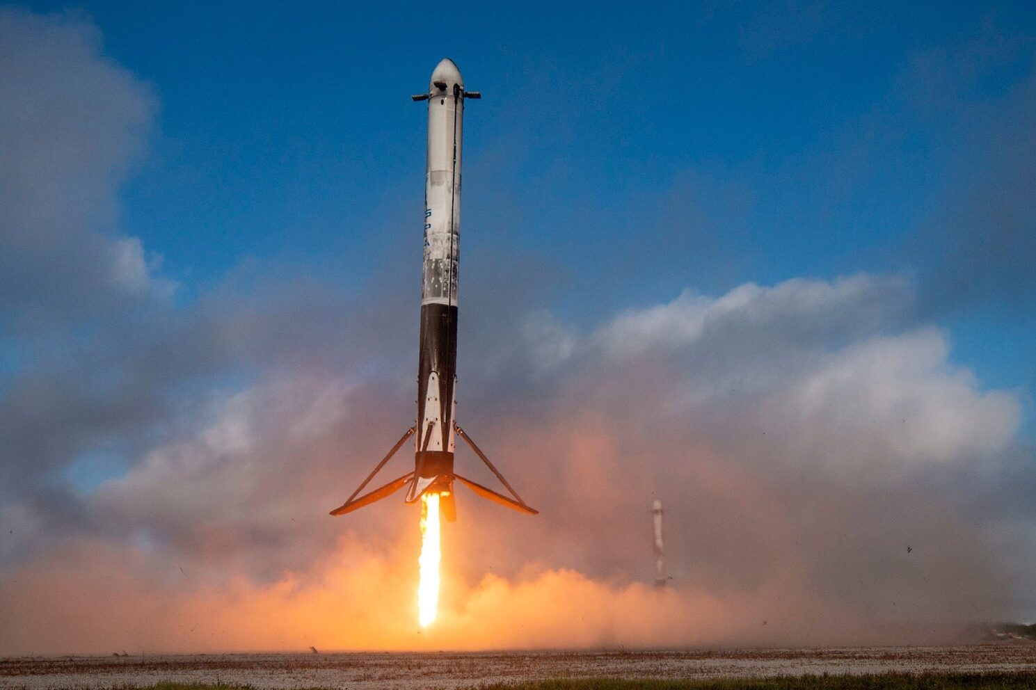 El Impacto del Falcon 9: SpaceX Amplía el Futuro de la Exploración Espacial