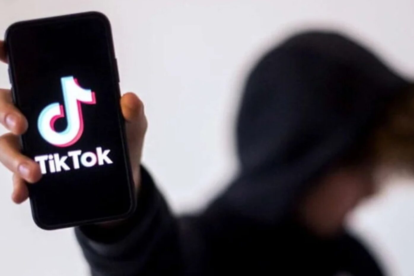 Ajit Pai y la Prohibición de TikTok: ¿Principios o Política? 3